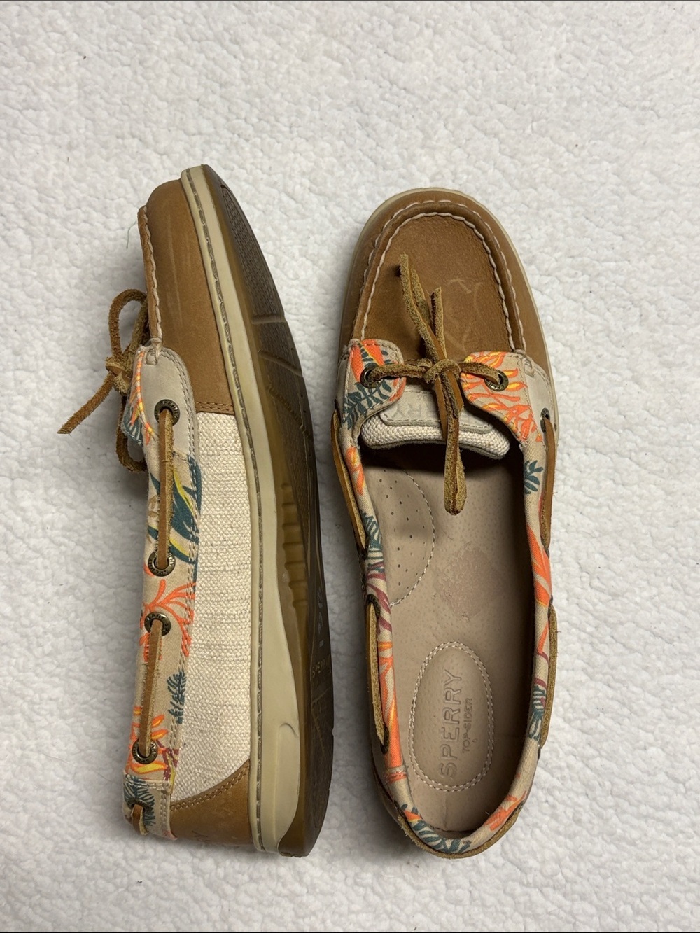 Sperry size 9 Women’s Brown and Tan Canvas Floral-Trim Boat Shoes